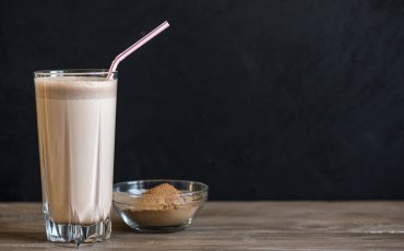 chocolate protein plant shake